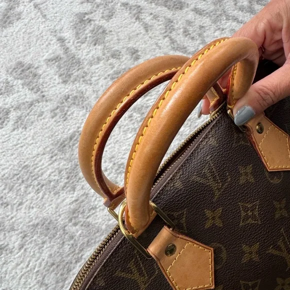 Louis Vuitton Vintage Alma Brown Monogram Handbag - Picture 5 of 10